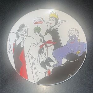 Disney Villains Plate with Ursula, Cruella De Vil & Evil Queen